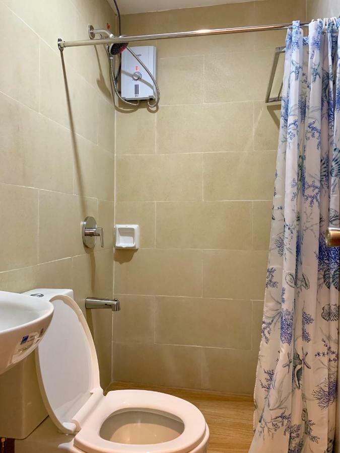 Davao Persimmon Suites Ngoại thất bức ảnh
