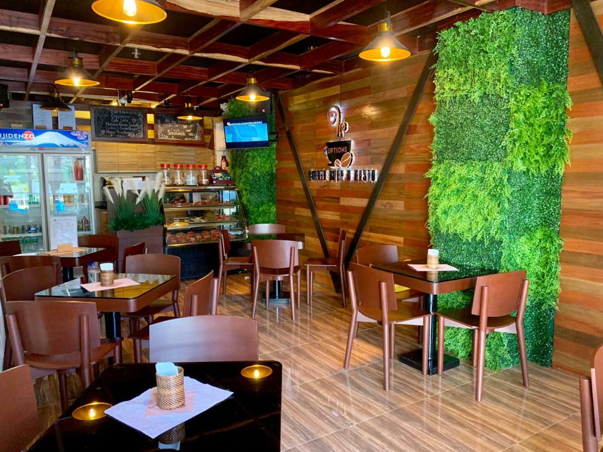 Davao Persimmon Suites Ngoại thất bức ảnh